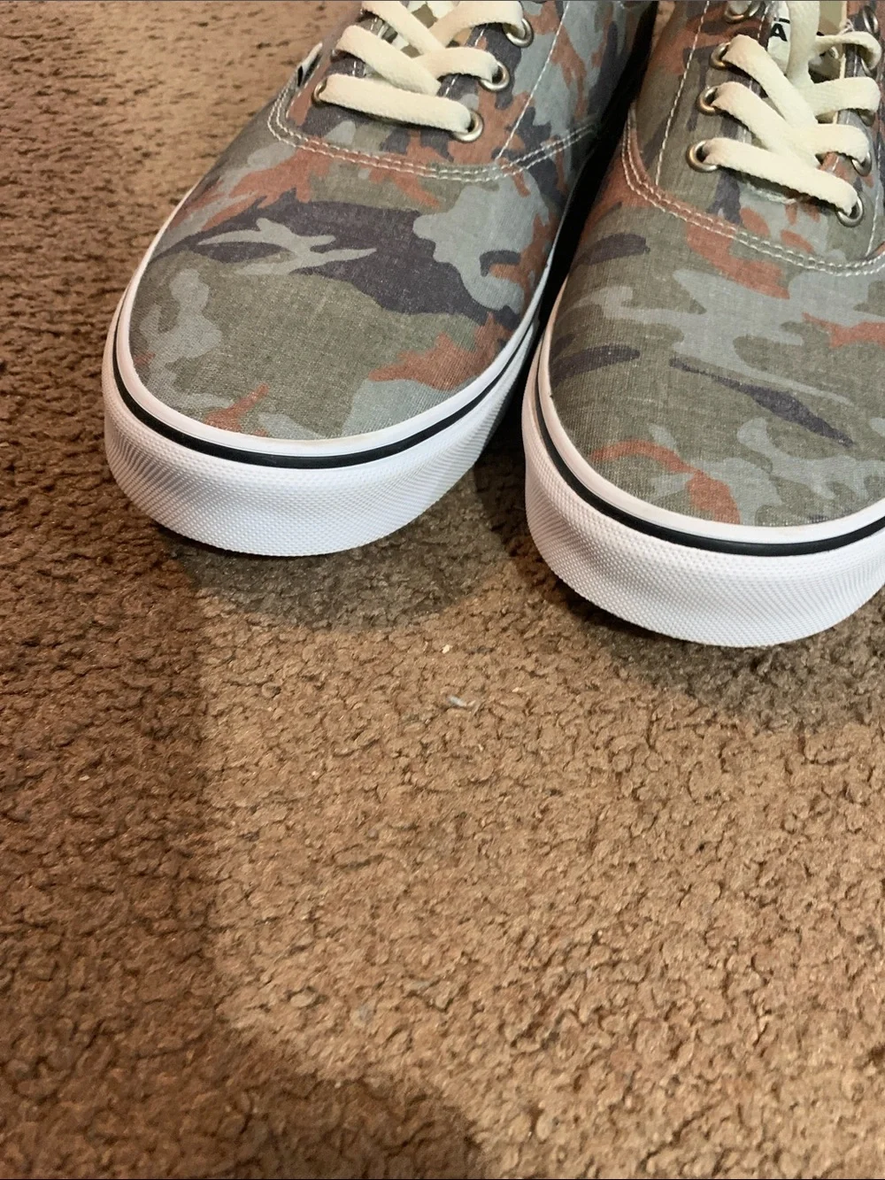 Vans - Picture 7 of 9